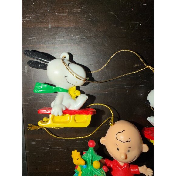 Peanuts Christmas Ornaments 5 Featuring Snoopy & Charlie Brown Woodstock PVC - Picture 8 of 8